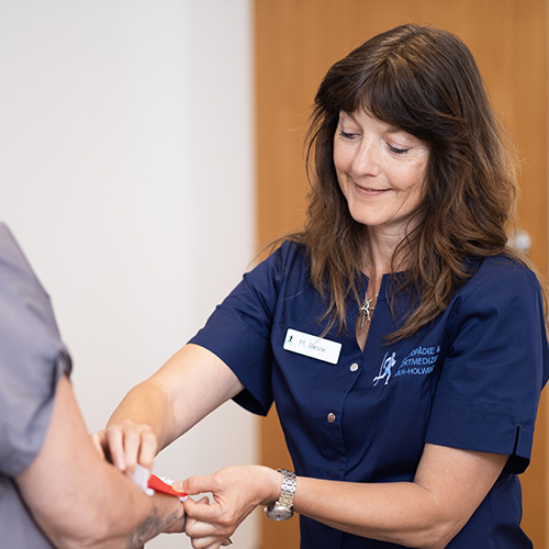 sportmediziner-und-orthopaede-koeln-holweide- g-l-sportmedizin-dscf4965-kopie-v7